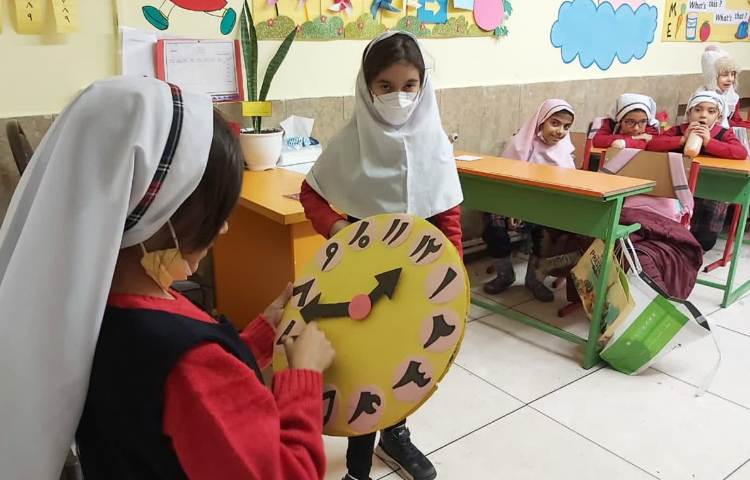 مرور و تمرین ساعت 1