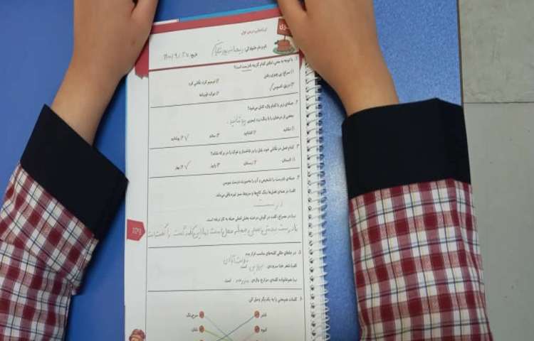 مرور و دوره‌ی کتاب ادبیات‌فارسی 4