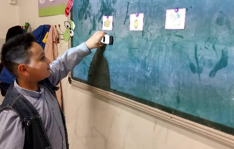 مرور کلمات صدای oi با فلش کارت 3