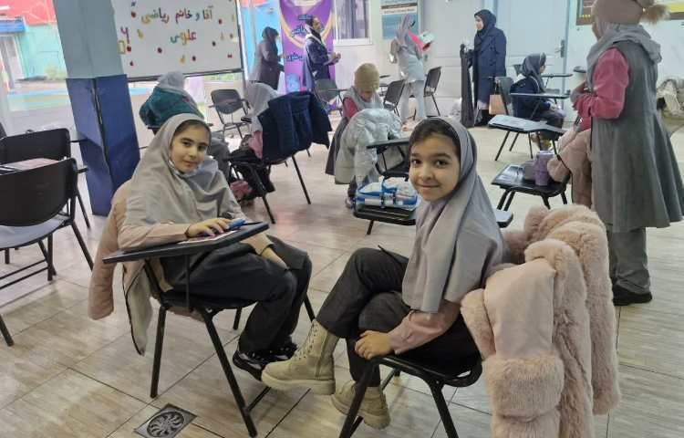 مسابقات بین شعب خانم و آقای ریاضی 12