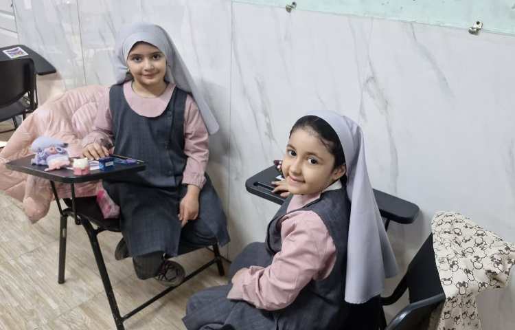 مسابقات بین شعب خانم و آقای ریاضی 8