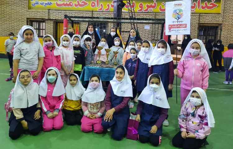 مسابقات بین مدارس شعب دبستان 10