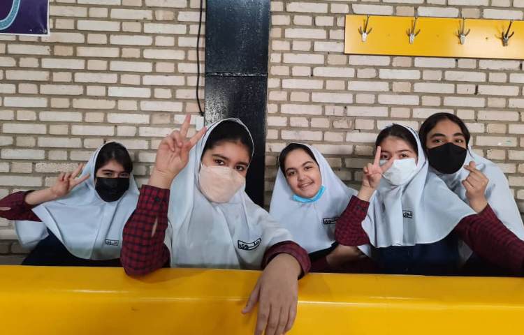 مسابقات بین مدارس شعب دبستان 6