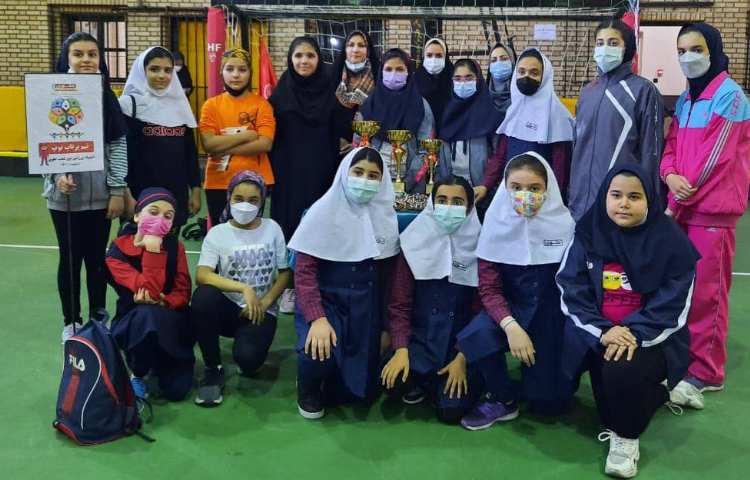 مسابقات بین مدارس شعب دبستان 9