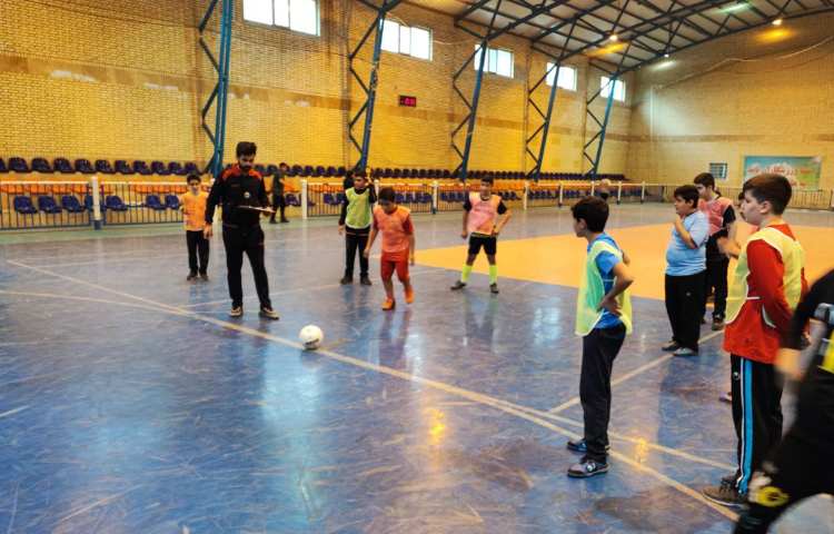 مسابقات درون مدرسه ای 5