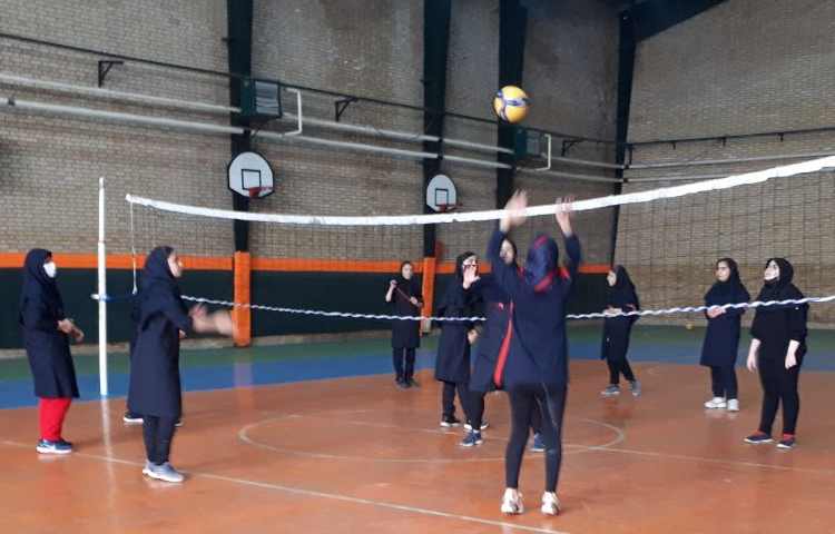 مسابقات درون مدرسه ای