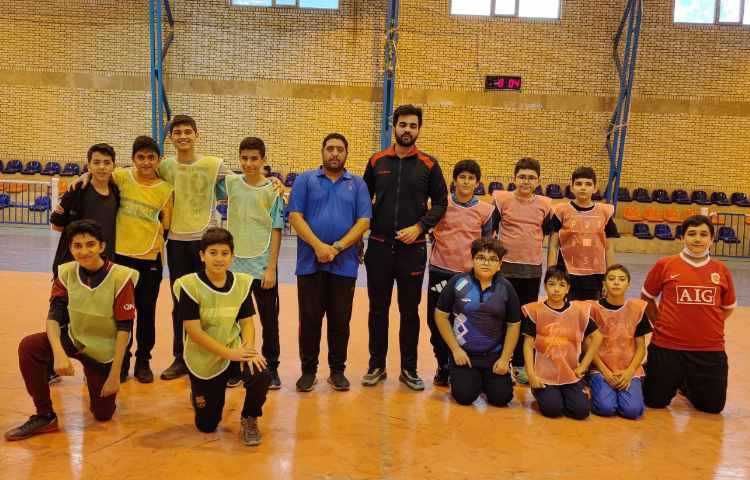 مسابقات درون مدرسه ای