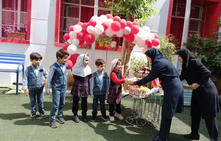 مسابقات دومینو نفر اول آقای ویهان جعفری زمین 2 2