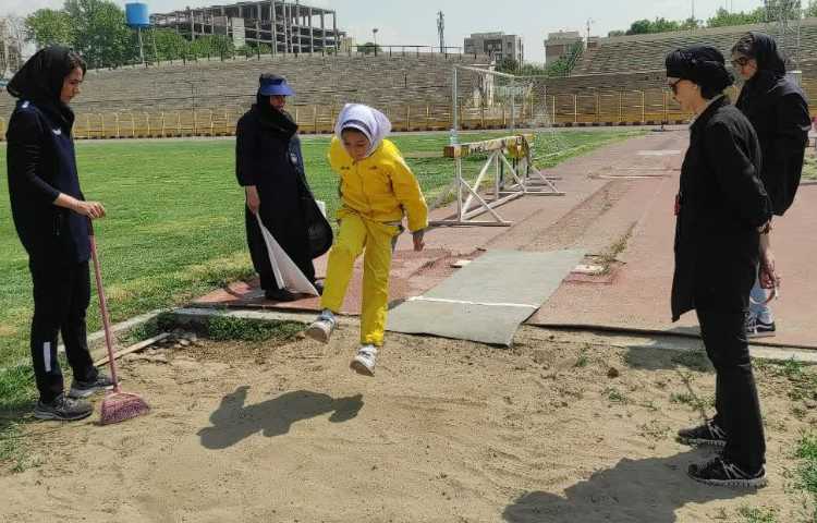 مسابقات دو و میدانی 15