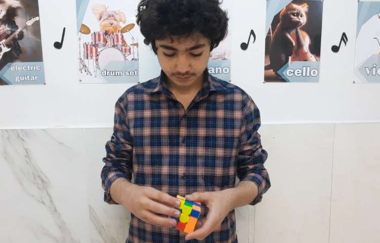 مسابقات روبیک مدرسه ای 1