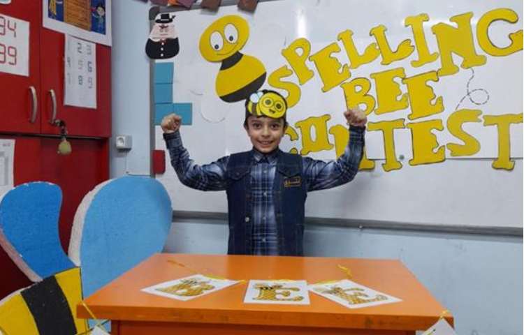 مسابقات زبانی دانش آموزان پایه دوم دبستان 3