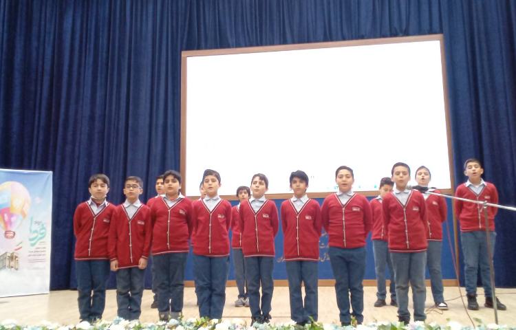 مسابقات سرود همگانی منطقه 5