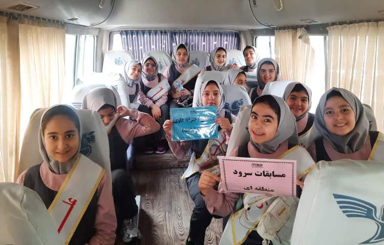 مسابقات سرود و مشاعره منطقه ای 4