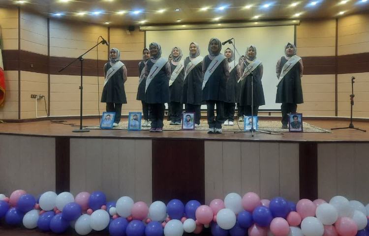 مسابقات سرود و مشاعره منطقه ای 8