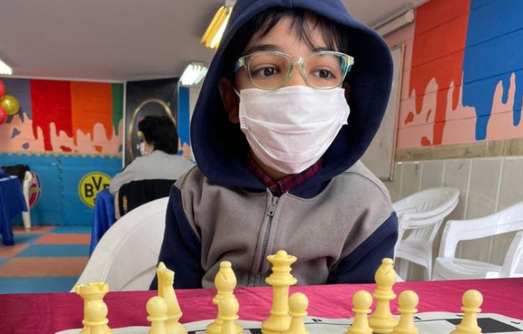 مسابقات شطرنج بین شعب دبستانهای علوی 10