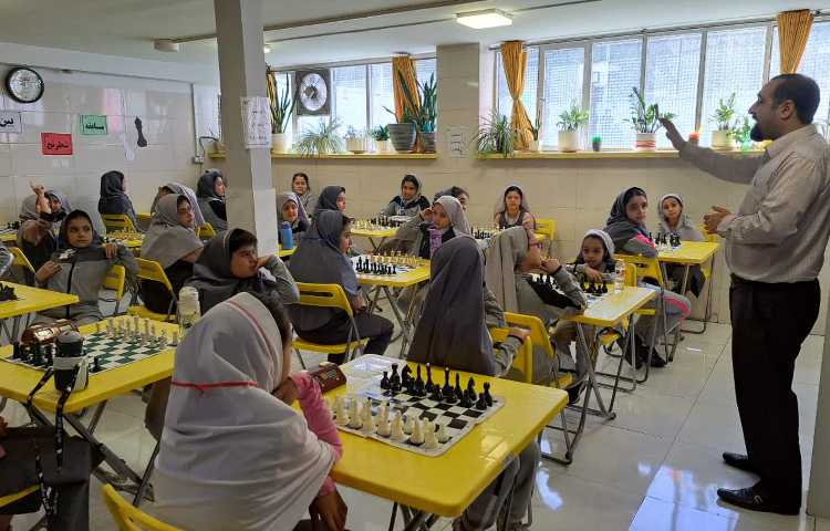 مسابقات شطرنج بین شعب علوی 7