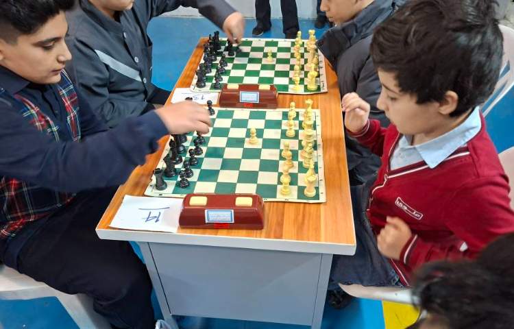 مسابقات شطرنج دو دوره 9