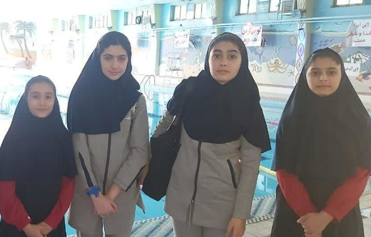 مسابقات شنا 3