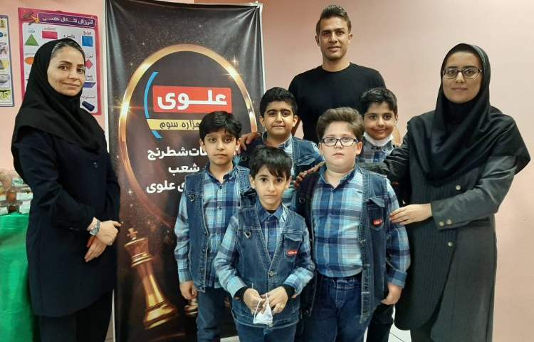 :مسابقات ورزشی بین شعب مدارس علوی(مسابقات شطرنج) 12