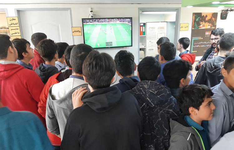 مسابقات ورزشی درون مدرسه ای علوی 7