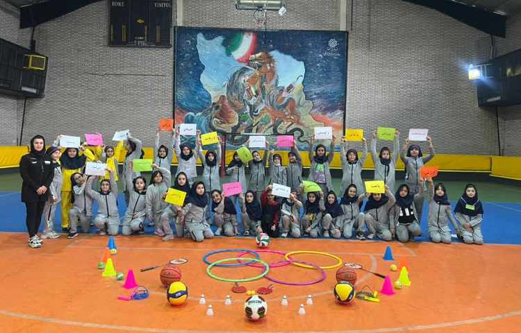 مسابقات ورزشی درون مدرسه ای 1