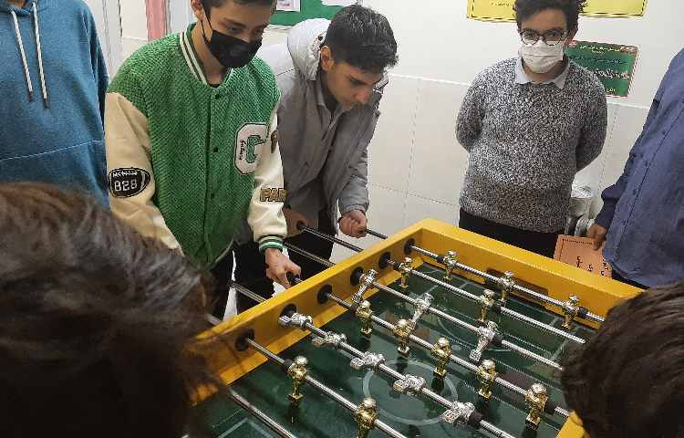 مسابقات ورزشی درون مدرسه ای 2