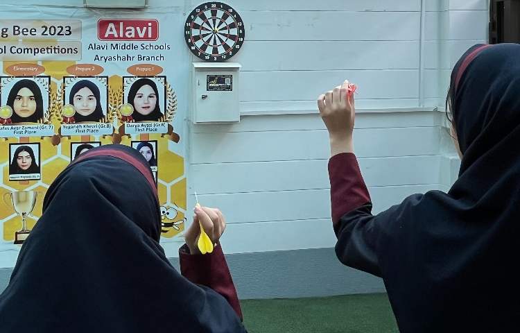 مسابقات ورزشی درون مدرسه ای 2