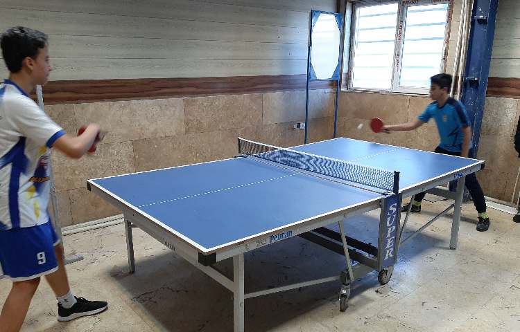 مسابقات ورزشی درون مدرسه ای 4