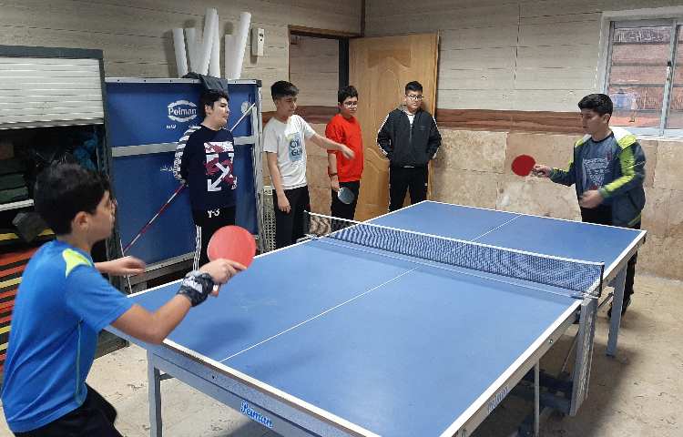 مسابقات ورزشی درون مدرسه ای