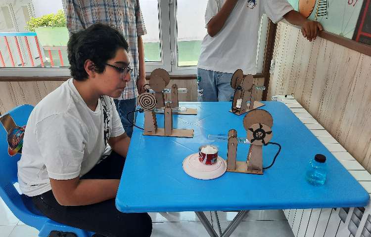 مسابقات پژوهش 5