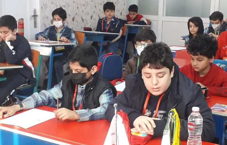 مسابقه آقای ریاضی بین شعب دبستان های علوی 3