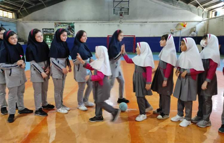 مسابقه دوستانه 3