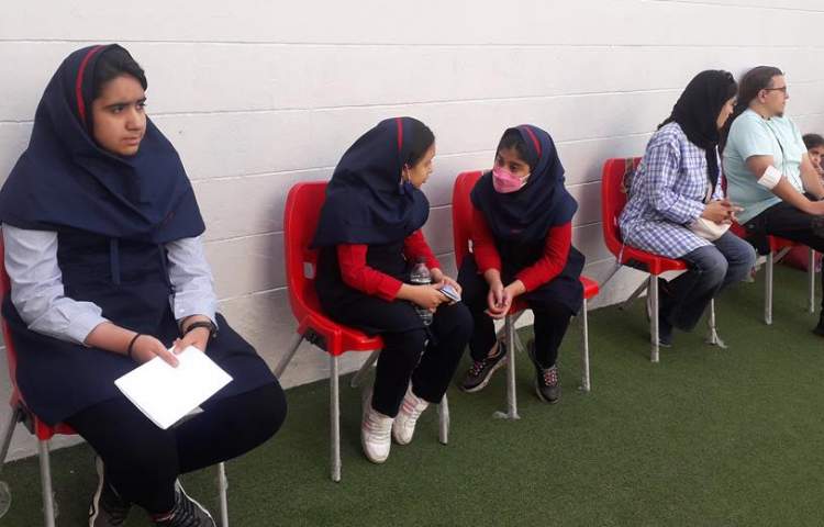 مسابقه زبانی بین شعب دبستان های دخترانه و پسرانه علوی 14