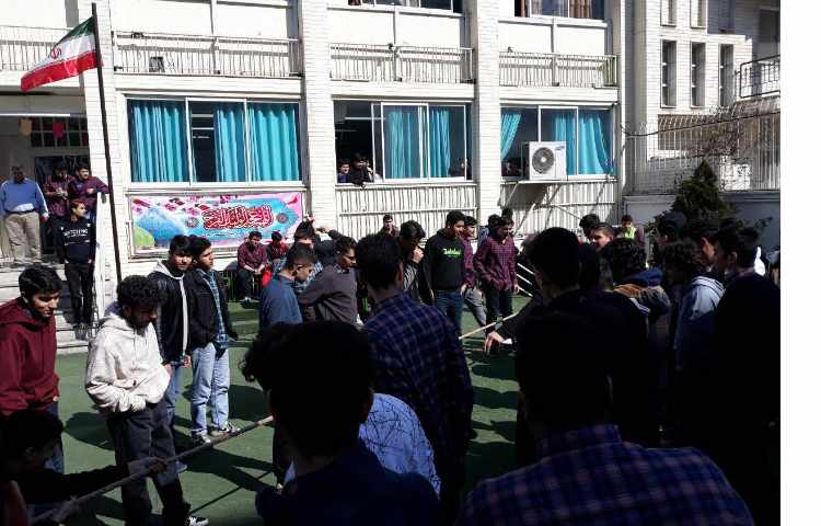 مسابقه طناب کشی به مناسبت نیمه شعبان 3