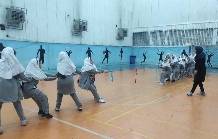 مسابقه طناب کشی 1