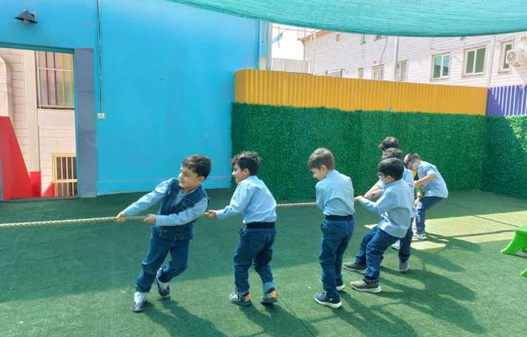 مسابقه طناب کشی