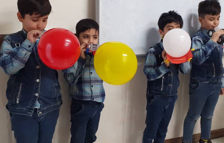 مسابقه ماشین بادکنکی 1