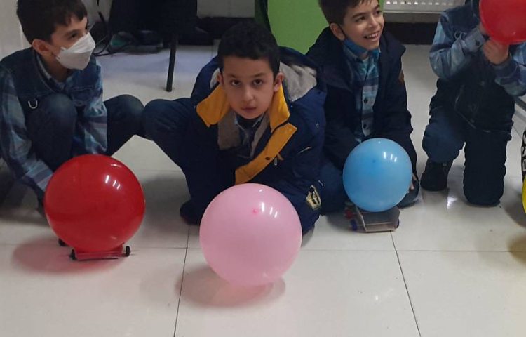 مسابقه ماشین بادکنکی 3