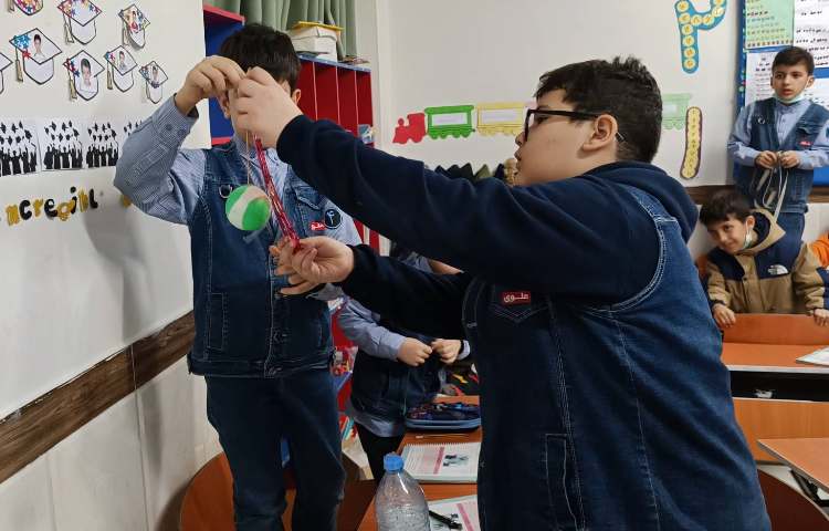 مسابقه ماشین‌های آهن‌ربایی(آشنایی با نیروی مغناطیسی) 3