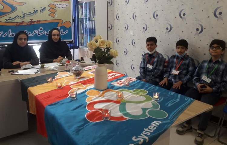 مسابقه مشاعره دانش آموزان بین شعب دبستان علوی 1