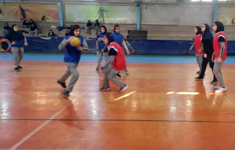 مسابقه هندبال 4