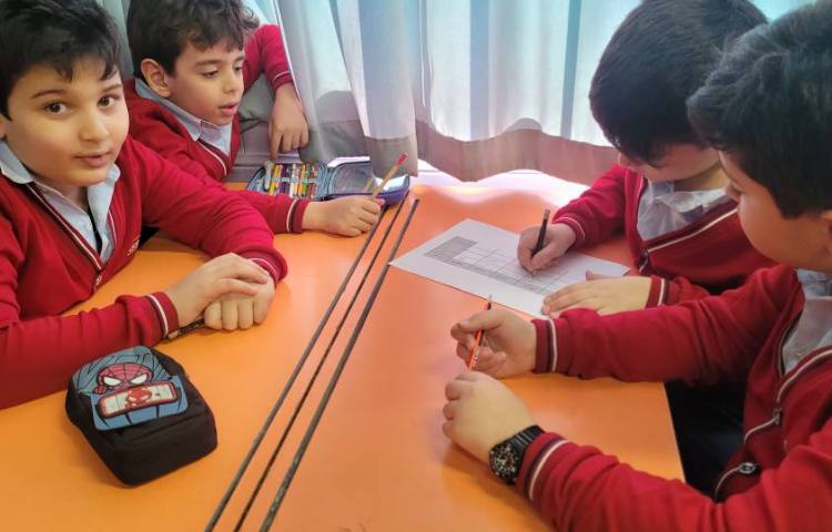 مسابقه گروهی با هدف گسترش واژگان 1