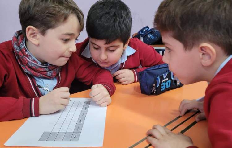 مسابقه گروهی با هدف گسترش واژگان 5