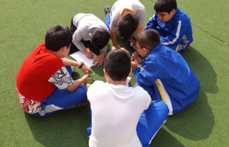 مسابقه‌ی انشا با کلمات مشخص 1