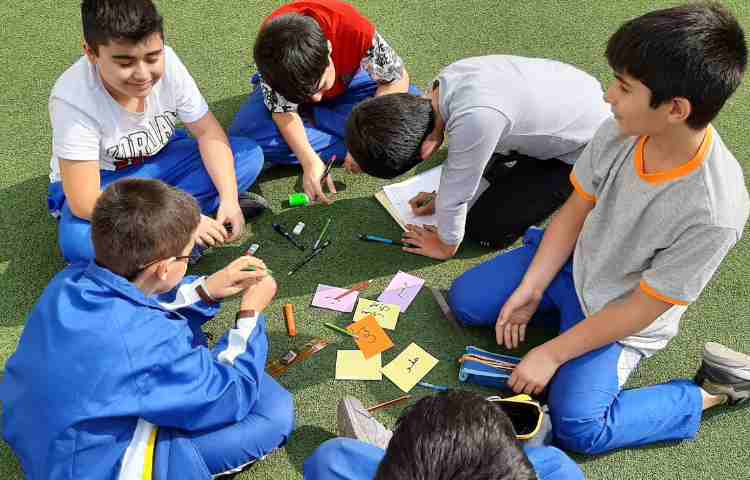 مسابقه‌ی انشا با کلمات مشخص 3