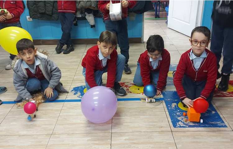 مسابقه ی ماشین بادکنکی 5