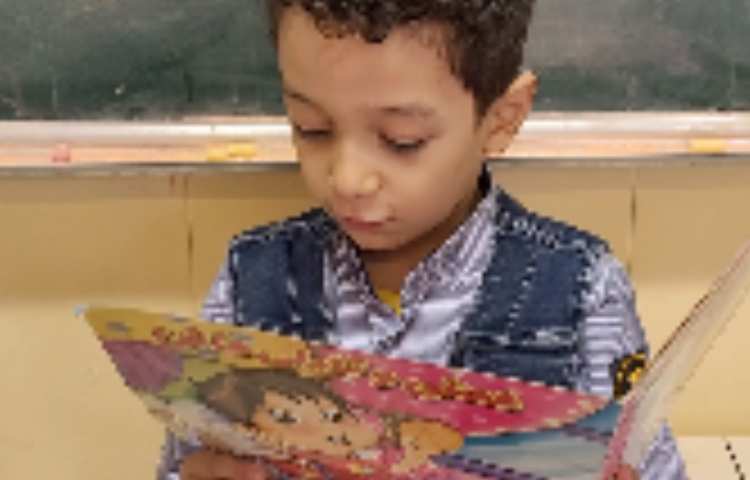 مسابقه ی کتاب داستان خوانی