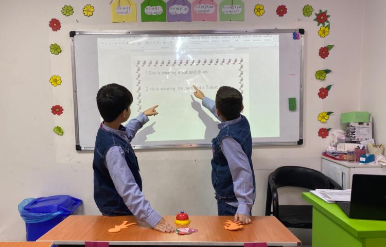 مسابقه ی گروهی برای تمرین جمله سازی 2