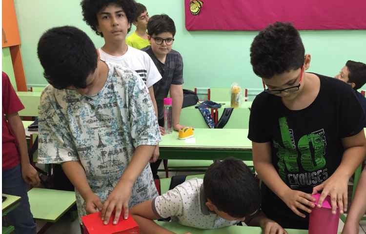 مساحت گسترده مکعب و حجم اشکال حجم دار 3