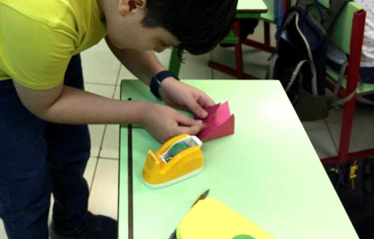 مساحت گسترده مکعب و حجم اشکال حجم دار 6